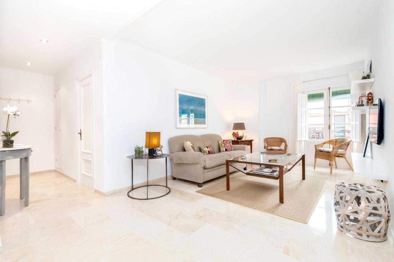 Genteel Maestranza Apartment *